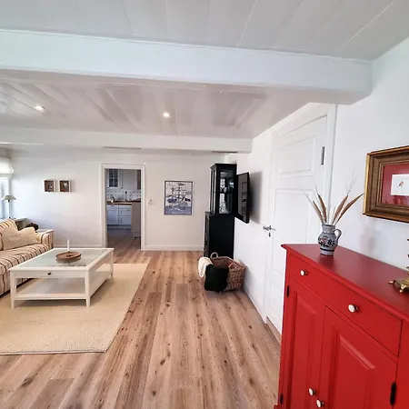 Hues Lorenzen Oevenum