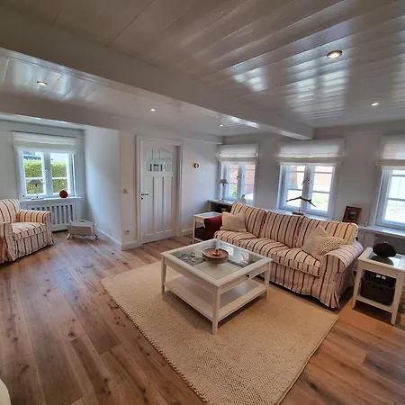 Hues Lorenzen Daire *